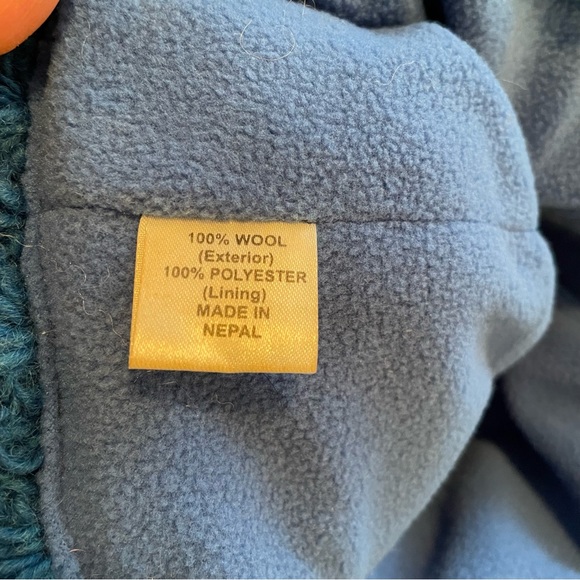 Wool hat - Picture 3 of 3